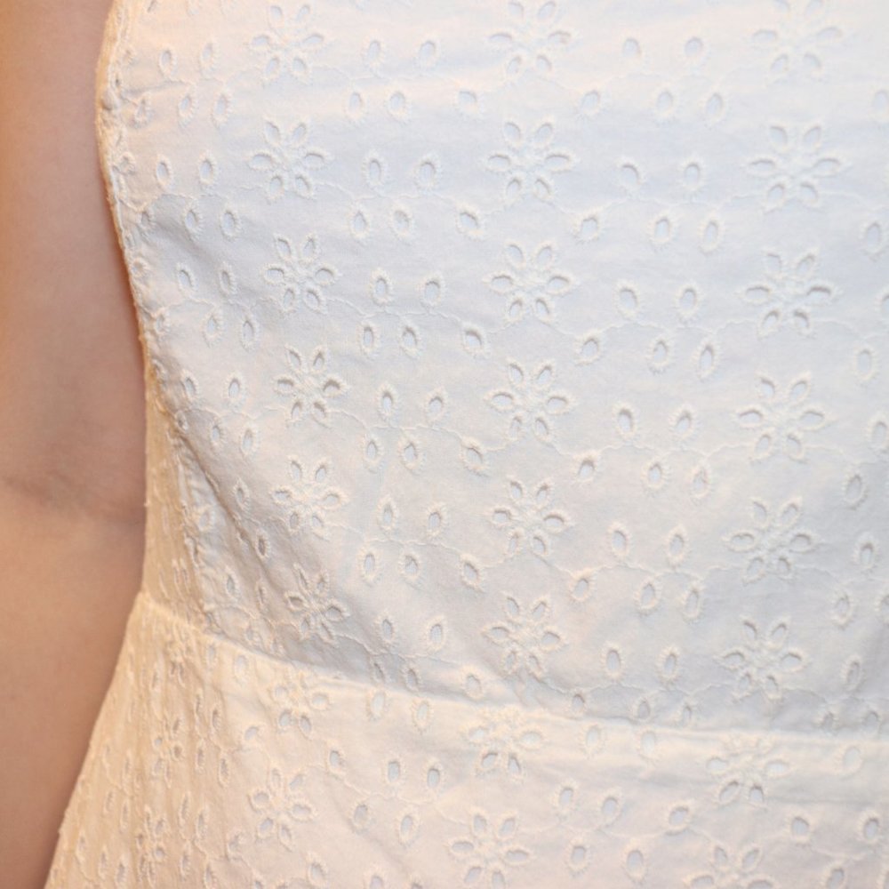 eyelet lace strapless white summer dress - Picture 4 of 4